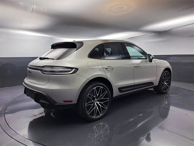 2022 Porsche Macan Base