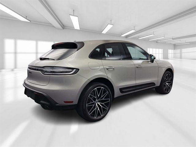 2022 Porsche Macan Base