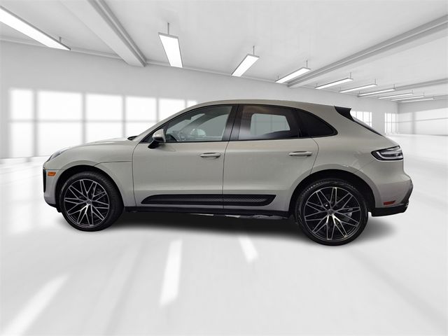 2022 Porsche Macan Base