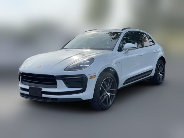 2022 Porsche Macan Base