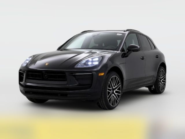 2022 Porsche Macan Base