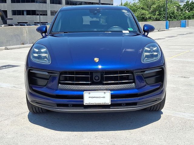 2022 Porsche Macan Base