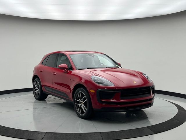 2022 Porsche Macan Base