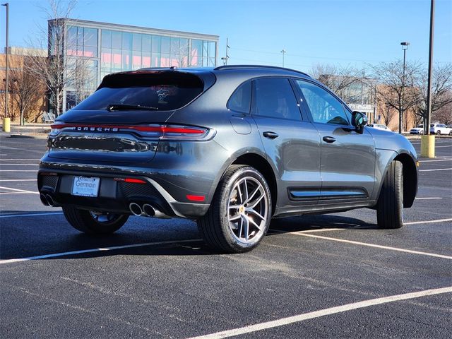 2022 Porsche Macan Base