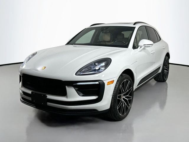 2022 Porsche Macan Base