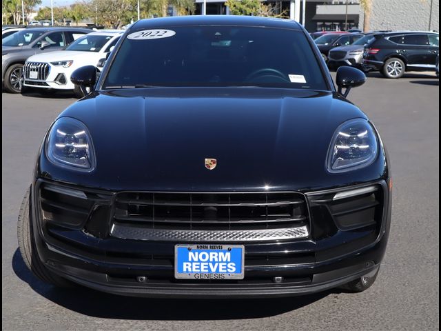 2022 Porsche Macan Base