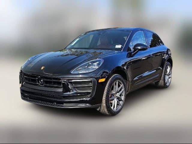 2022 Porsche Macan Base