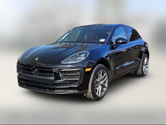 2022 Porsche Macan Base