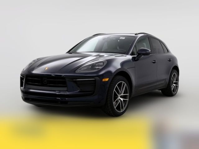 2022 Porsche Macan Base