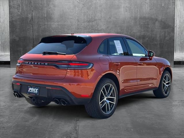2022 Porsche Macan Base