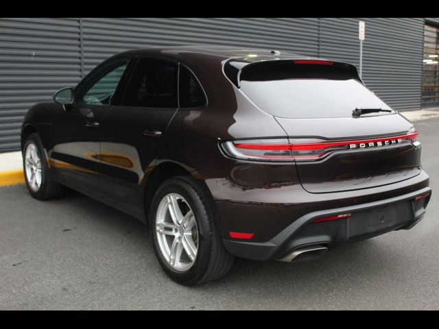 2022 Porsche Macan Base