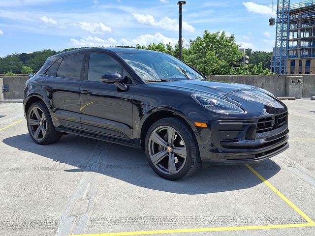 2022 Porsche Macan Base