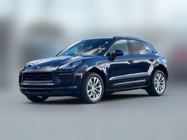 2022 Porsche Macan Base