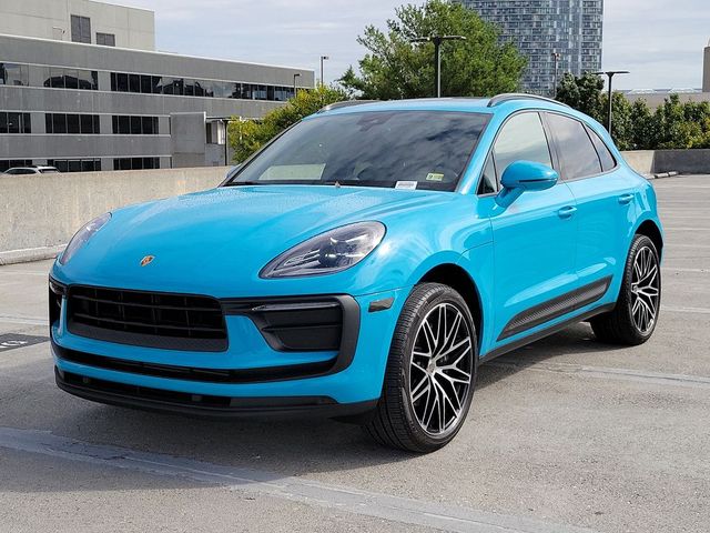 2022 Porsche Macan Base