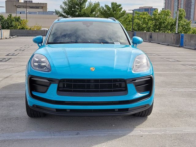 2022 Porsche Macan Base