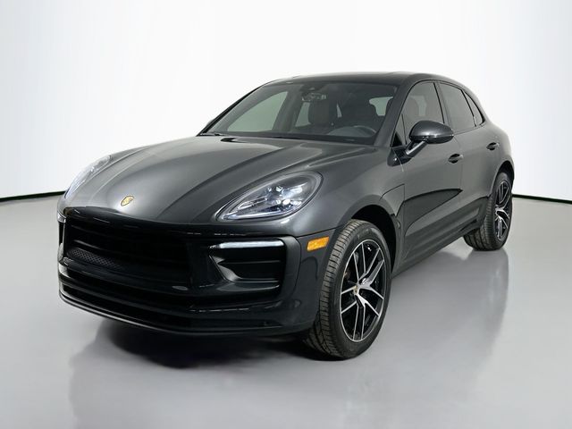 2022 Porsche Macan Base