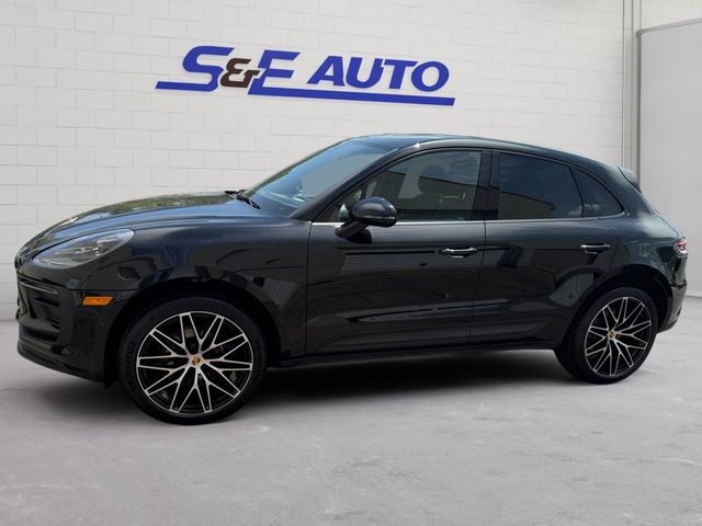 2022 Porsche Macan Base