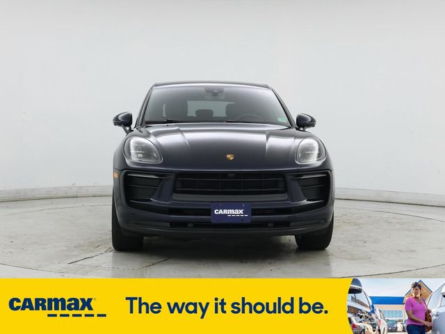 2022 Porsche Macan Base