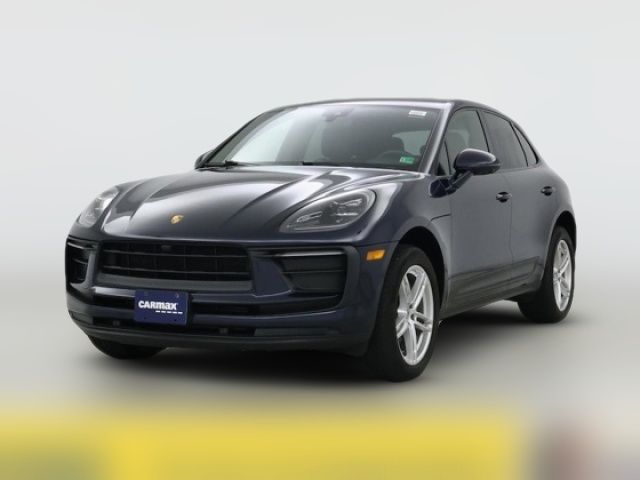 2022 Porsche Macan Base