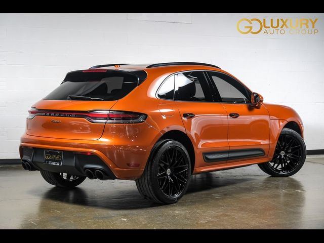 2022 Porsche Macan Base