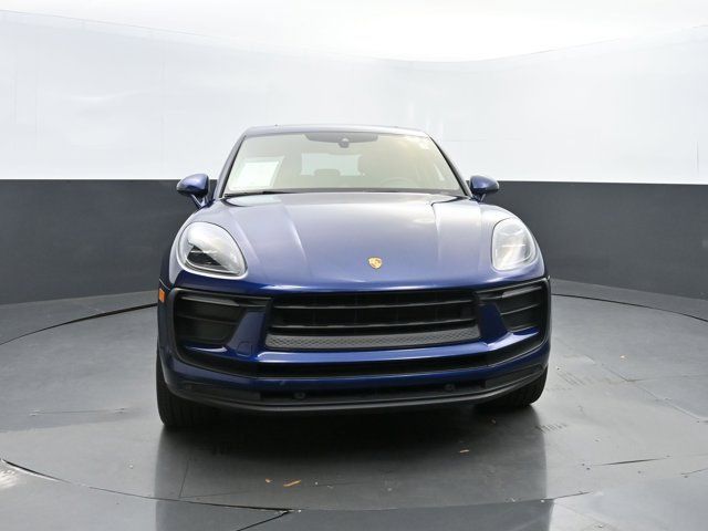 2022 Porsche Macan Base