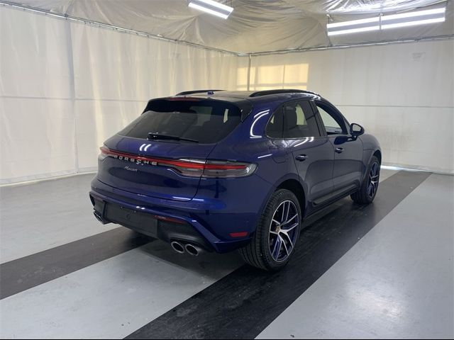 2022 Porsche Macan Base