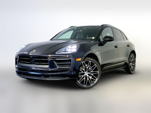 2022 Porsche Macan Base