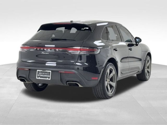 2022 Porsche Macan Base