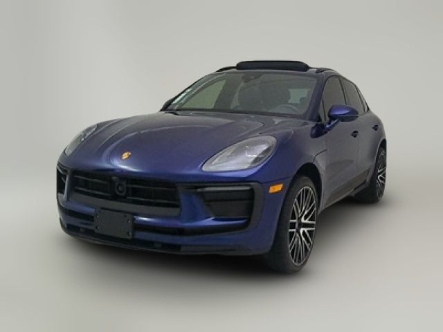 2022 Porsche Macan Base