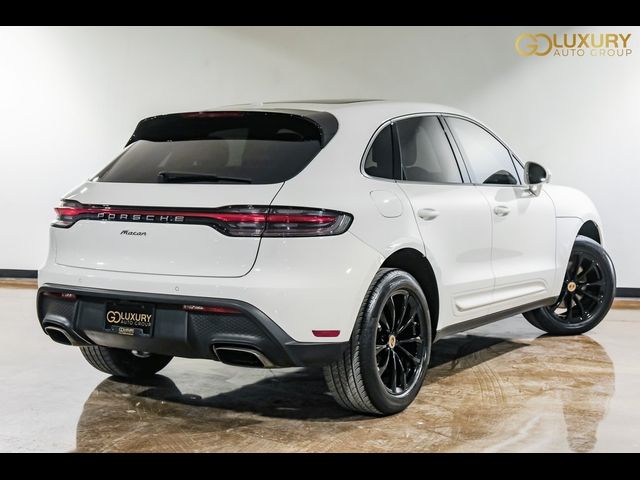 2022 Porsche Macan Base