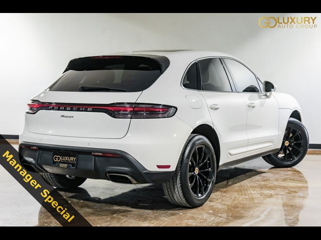 2022 Porsche Macan Base