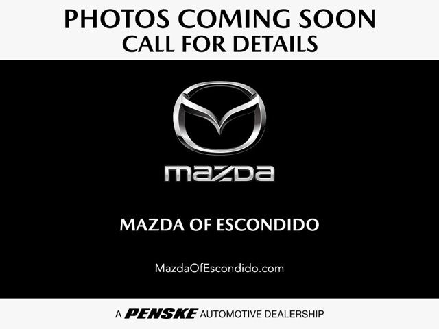 2022 Porsche Macan Base
