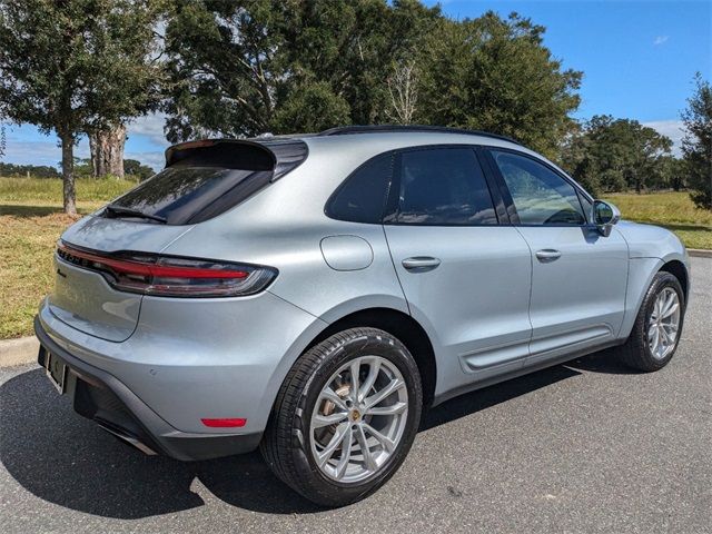 2022 Porsche Macan Base