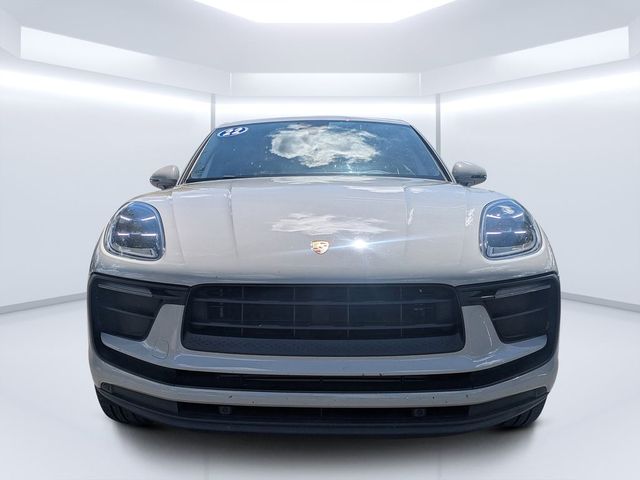 2022 Porsche Macan Base