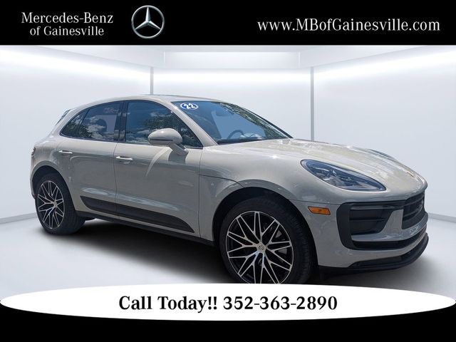 2022 Porsche Macan Base
