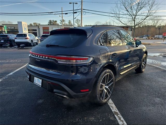 2022 Porsche Macan Base