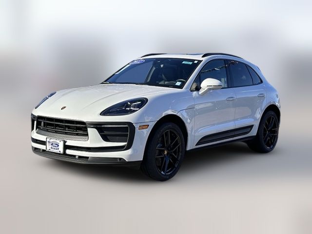 2022 Porsche Macan Base