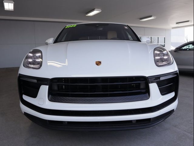 2022 Porsche Macan Base