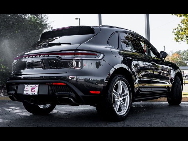 2022 Porsche Macan Base