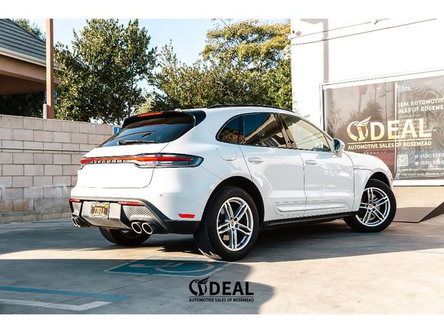 2022 Porsche Macan Base