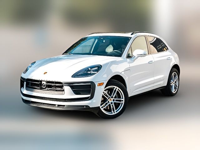 2022 Porsche Macan Base