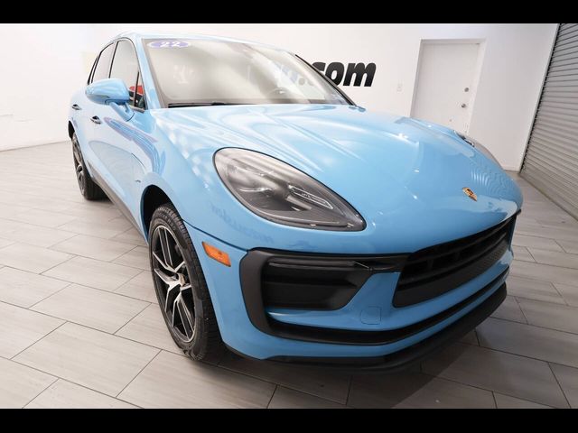 2022 Porsche Macan Base