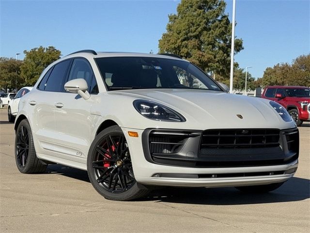 2022 Porsche Macan GTS