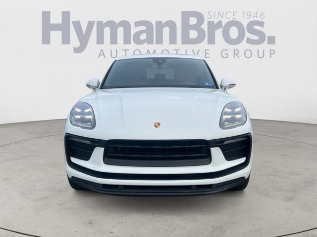 2022 Porsche Macan Base