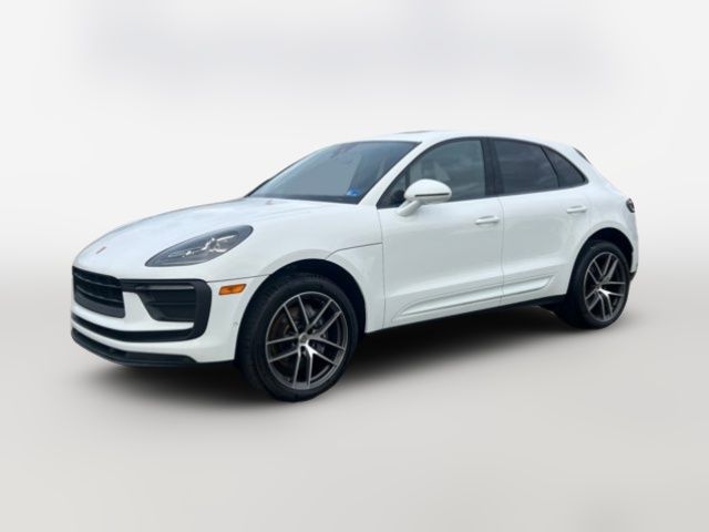 2022 Porsche Macan Base