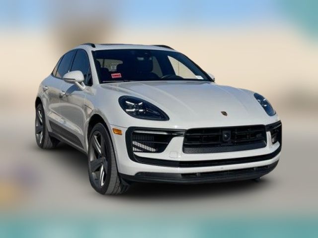 2022 Porsche Macan S