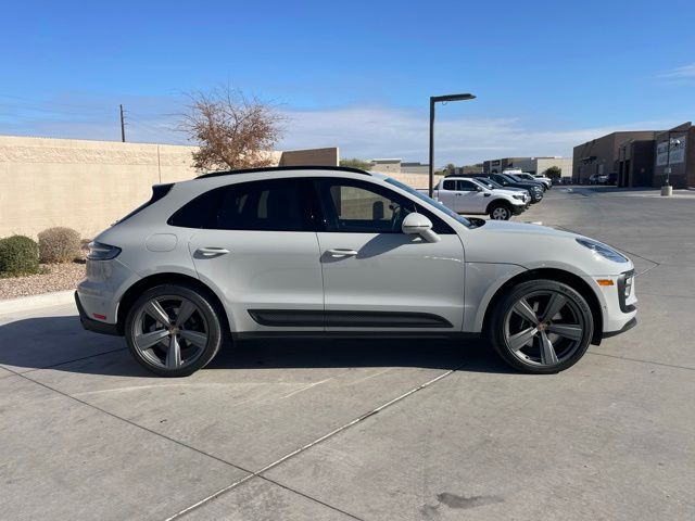 2022 Porsche Macan S