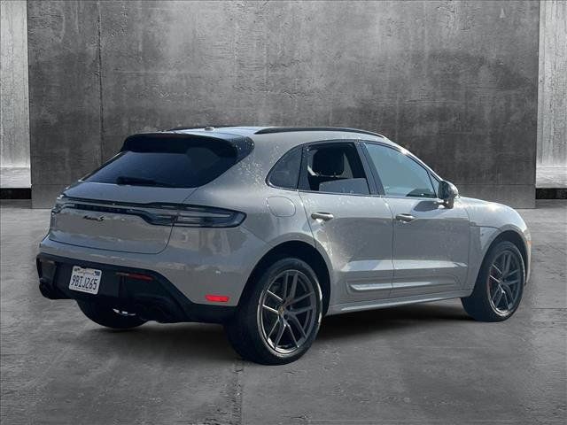 2022 Porsche Macan S