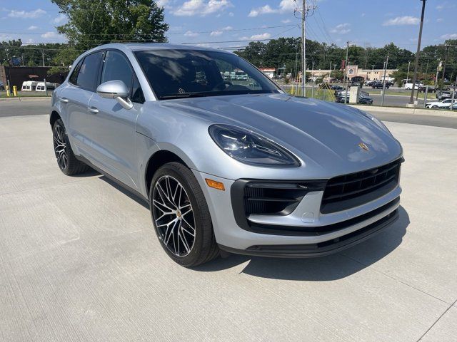 2022 Porsche Macan S