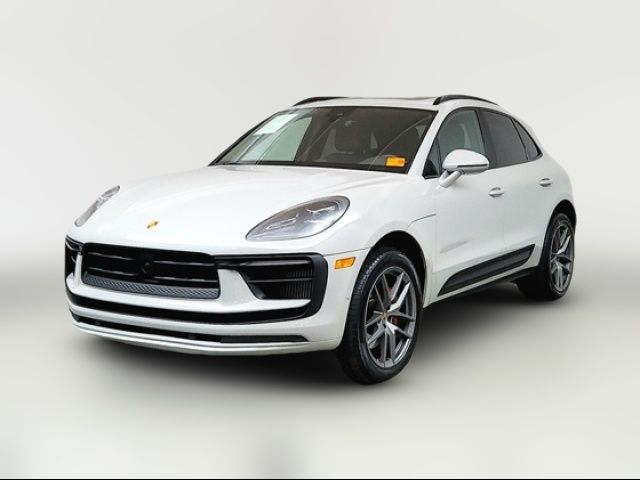 2022 Porsche Macan S